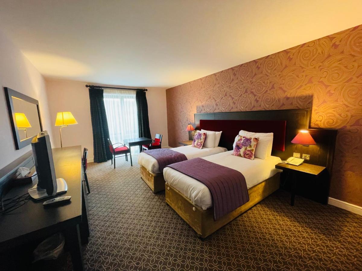 Burren Atlantic Hotel & Holiday Cottages Ballyvaughan Exteriér fotografie