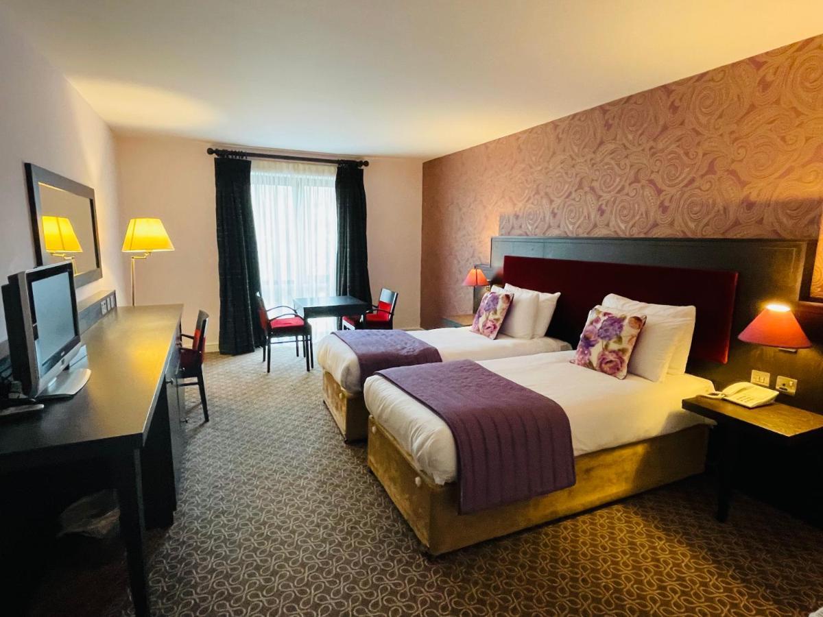 Burren Atlantic Hotel & Holiday Cottages Ballyvaughan Exteriér fotografie
