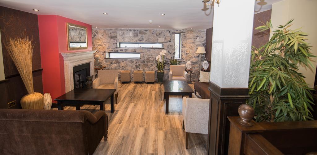 Burren Atlantic Hotel & Holiday Cottages Ballyvaughan Exteriér fotografie