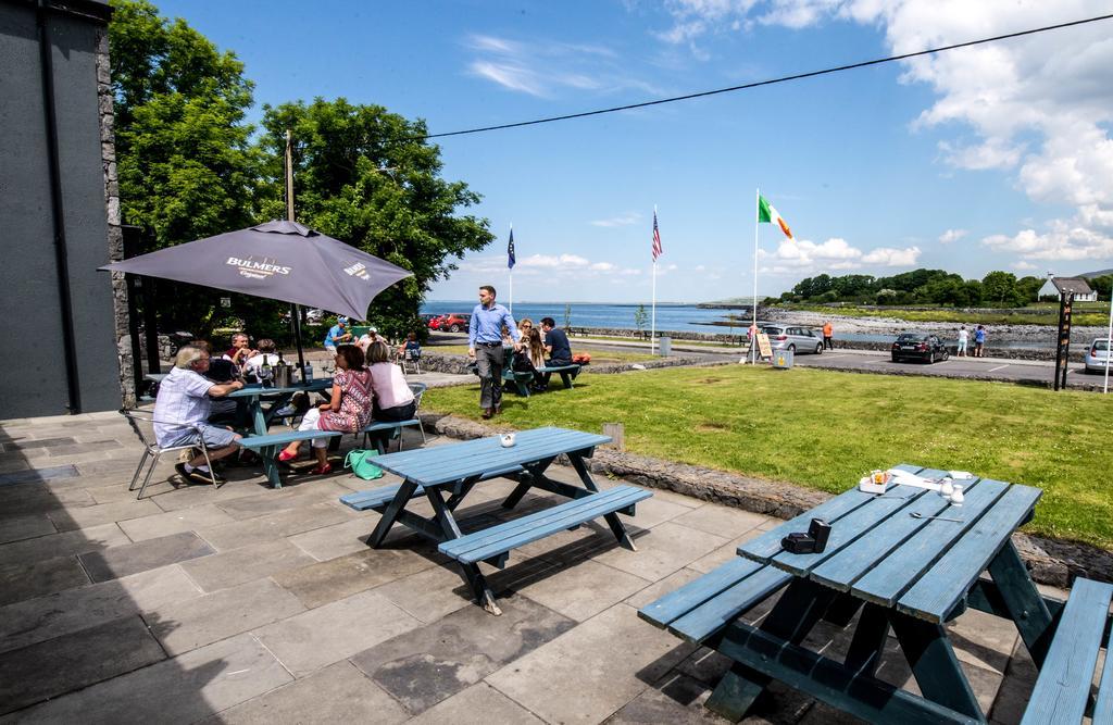 Burren Atlantic Hotel & Holiday Cottages Ballyvaughan Exteriér fotografie